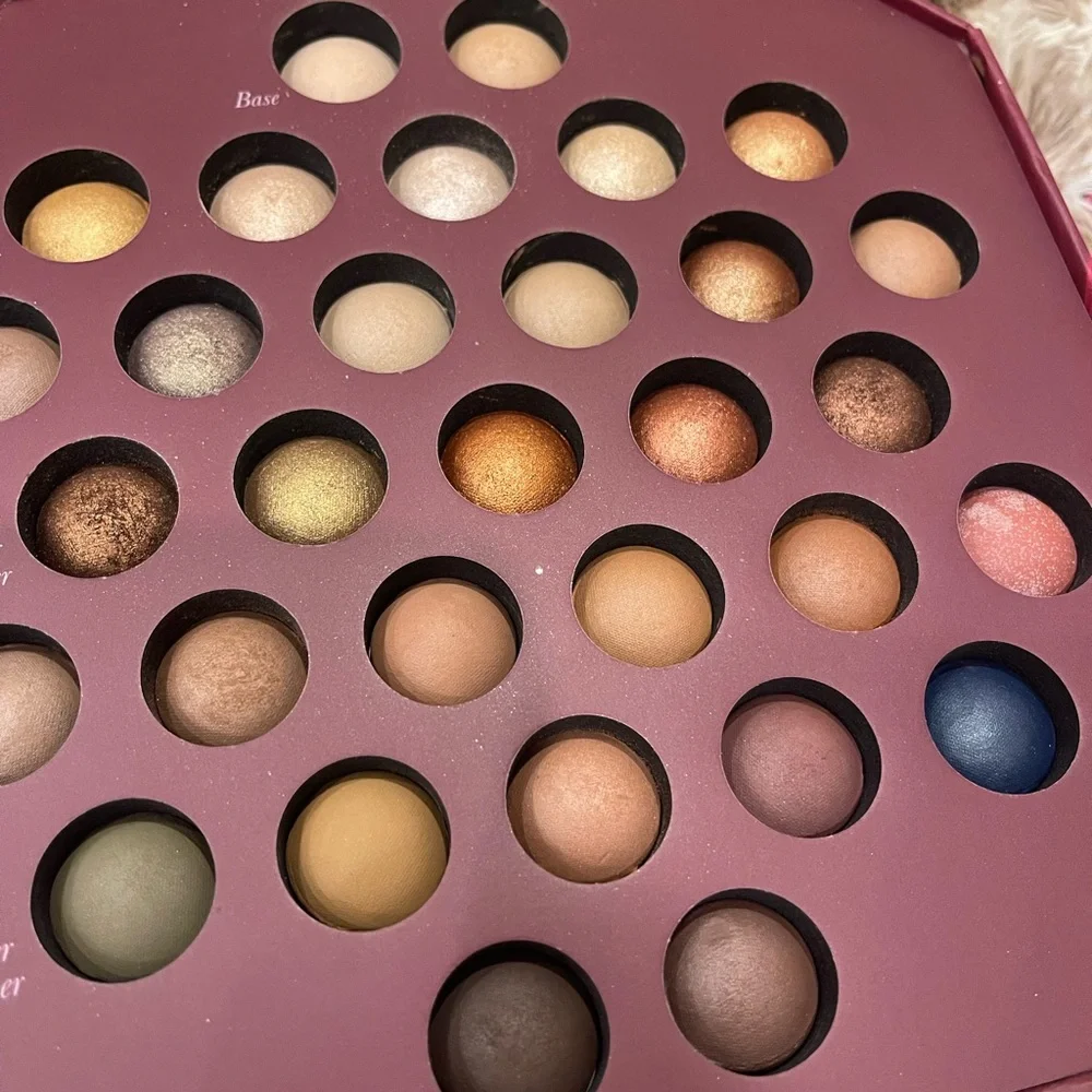 Laura Geller Warm & Wonderful 31-Pan Baked Eyeshadow Palette - Warm Tones